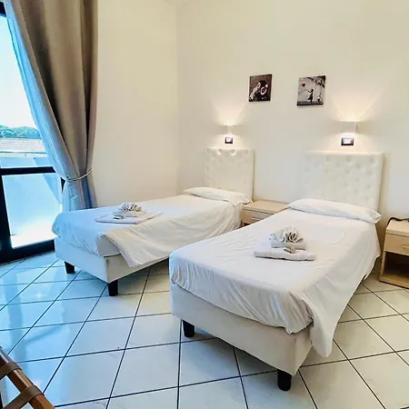 מלון Romagna צ'זנה